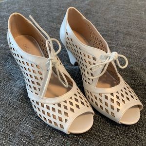 Chelsea Crew Vintage Heels European size 39